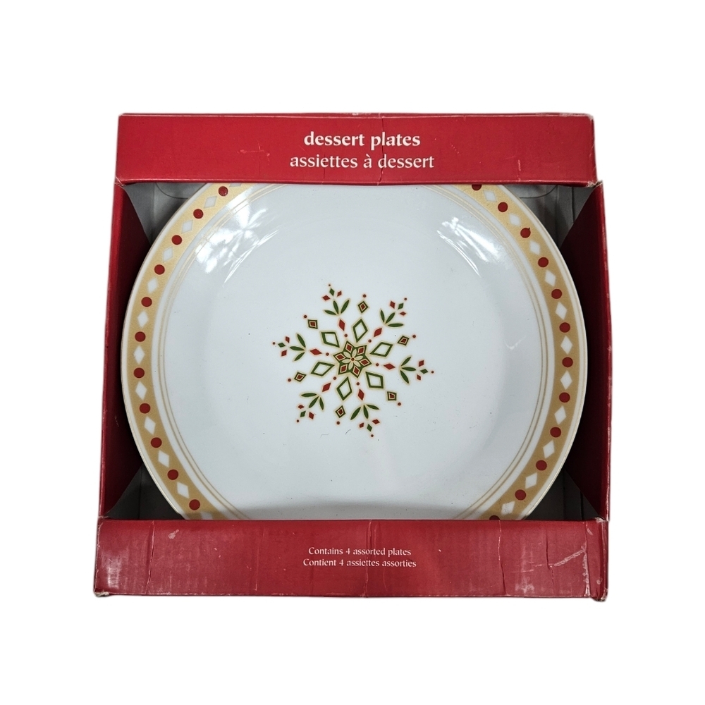 NWT Pier One Holiday White & Gold Snowflake 7.5" Dessert Plates Set‎ of 4